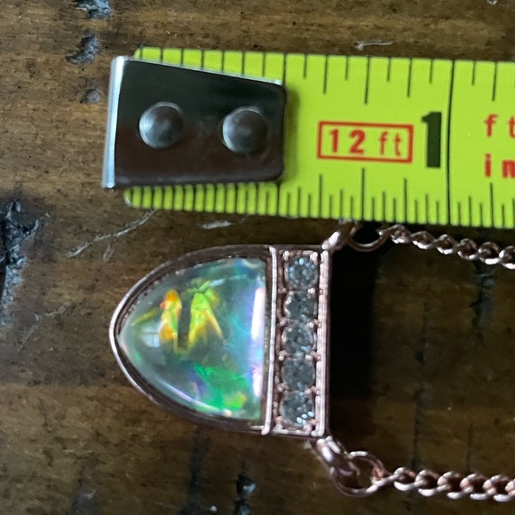 Rose gold tone necklace with opal like stone. - Picture 5 of 5